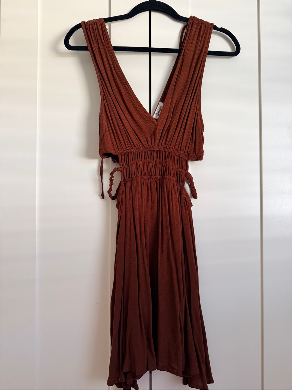 Justify Rust Brown V-Neck Midi Dress